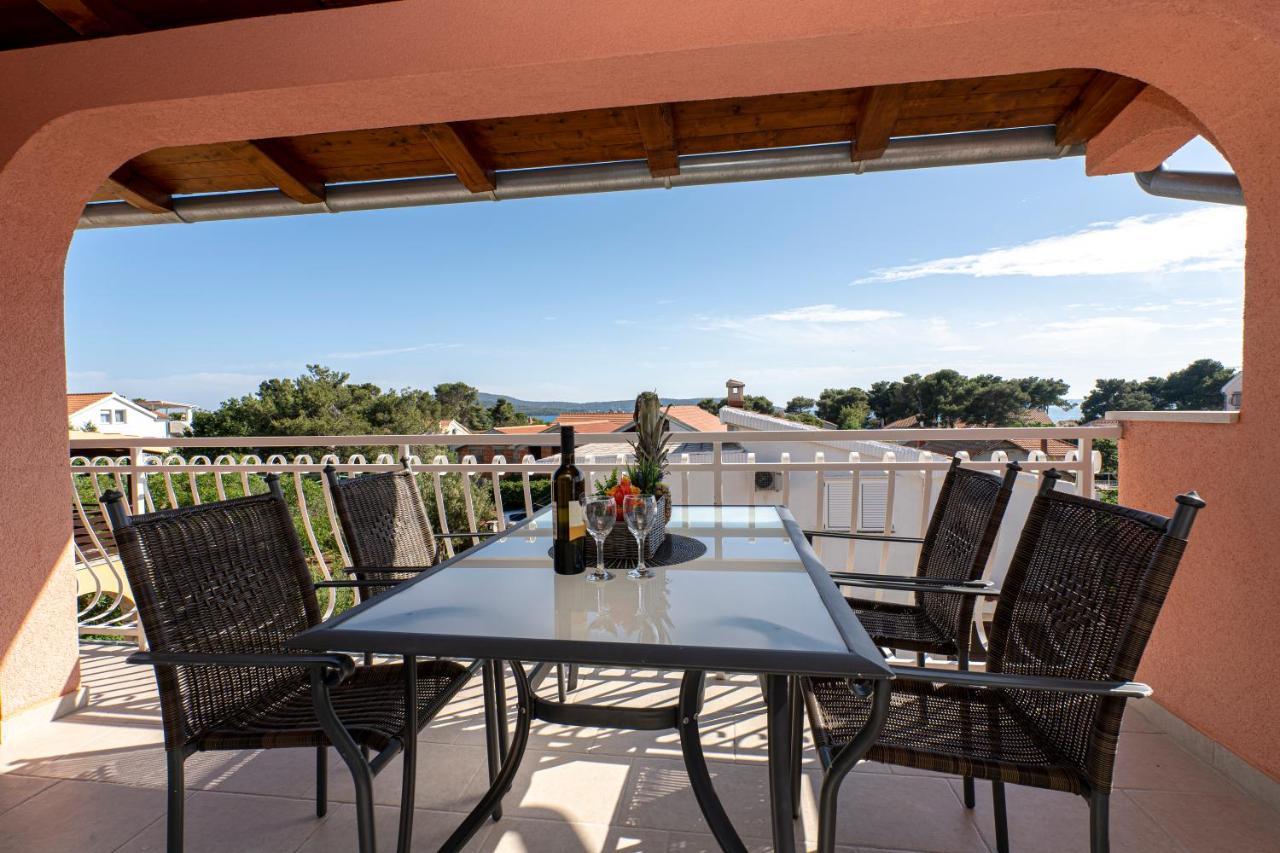 Seaview & Balcony Apartment Petra Jadrija Luaran gambar