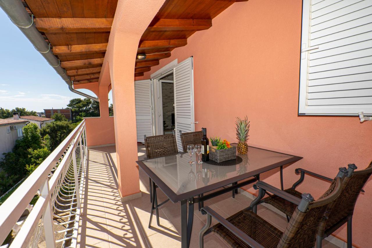 Seaview & Balcony Apartment Petra Jadrija Luaran gambar
