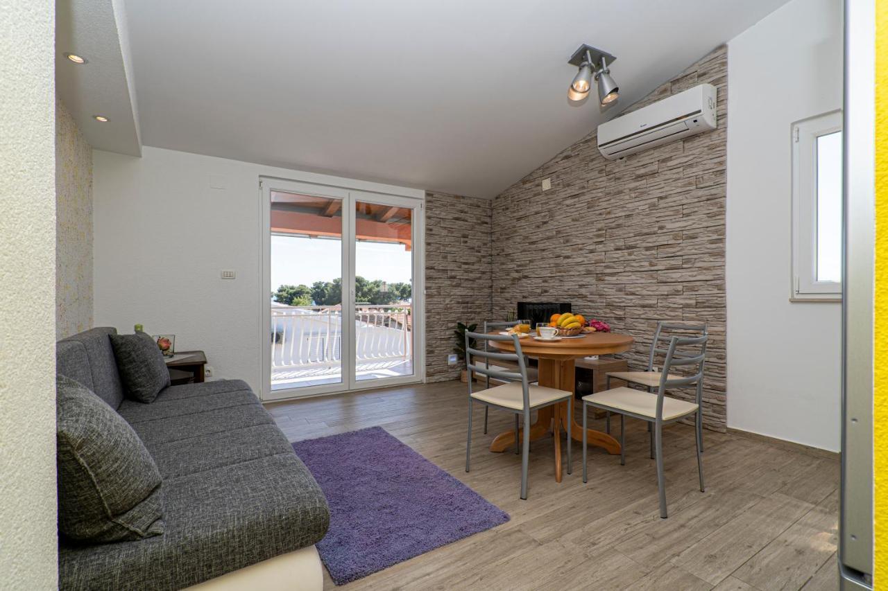 Seaview & Balcony Apartment Petra Jadrija Luaran gambar